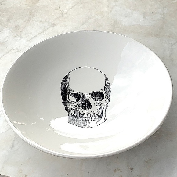 VICTORIAN ENGLISH POTTERY PASTA SERVING BOWL SKULL 13 INCH - Picture 3 of 6
